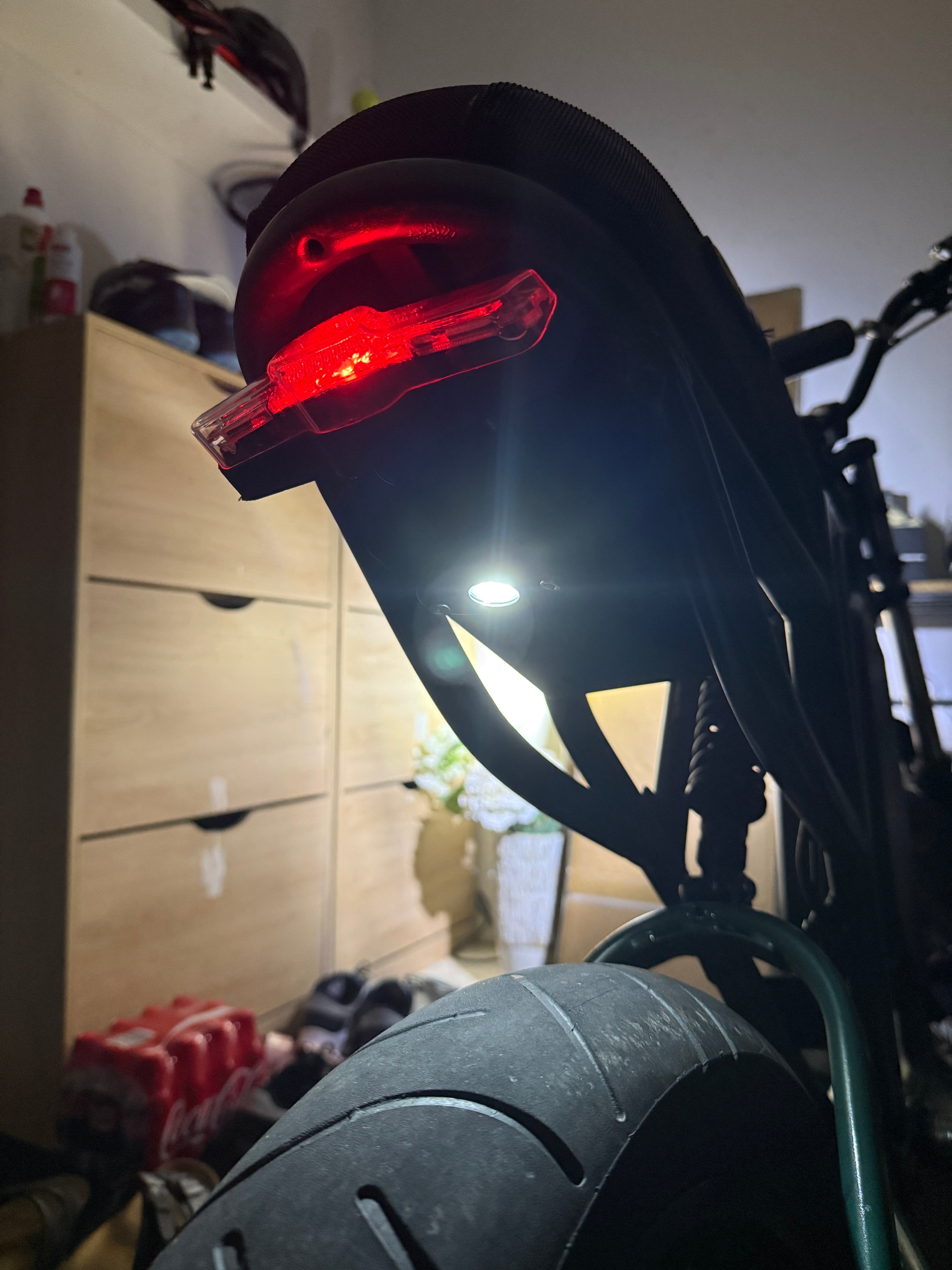 Motoclaw Ridstar Rock light v1